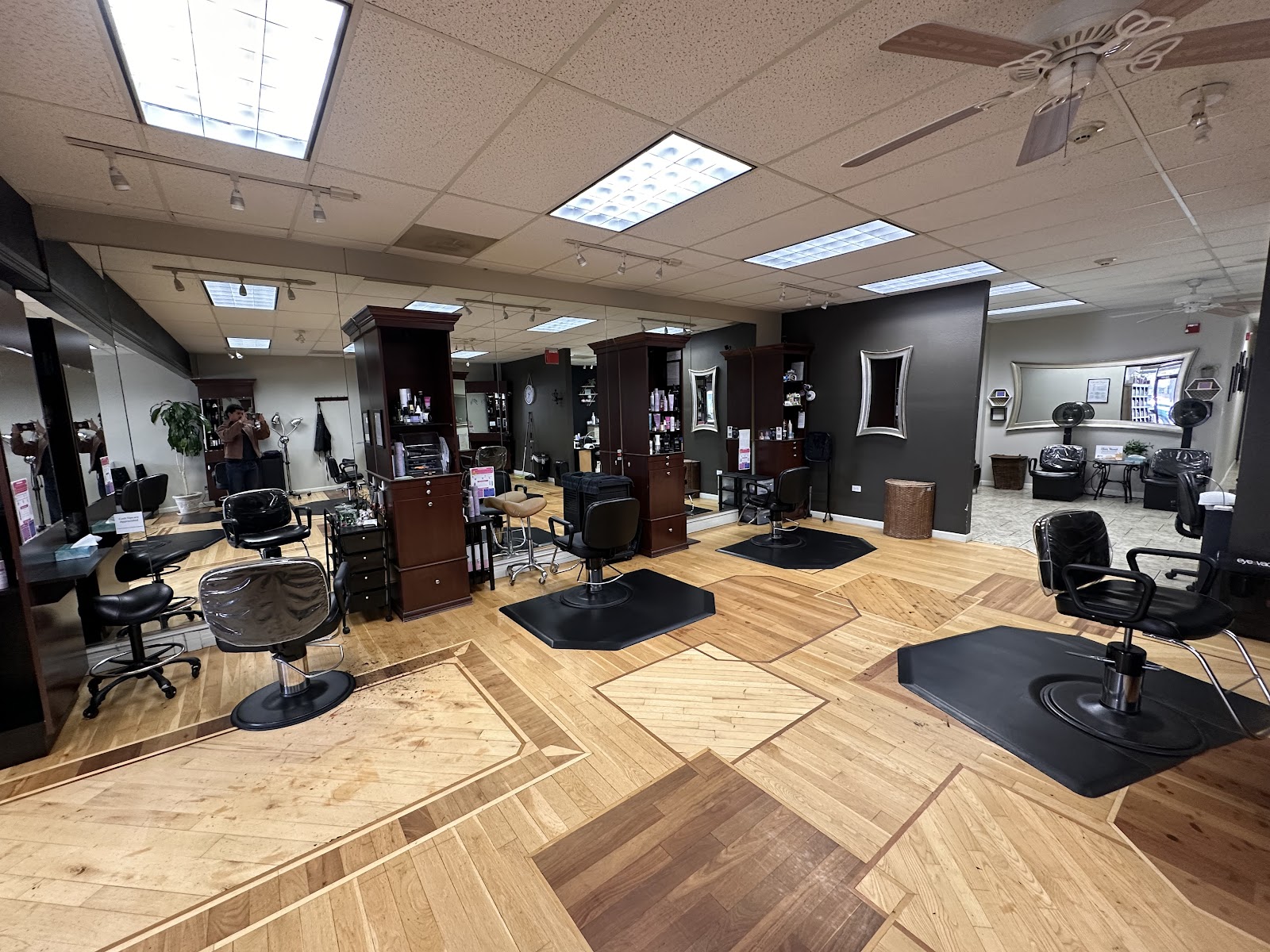 Salon Nevaeh nail photo 2